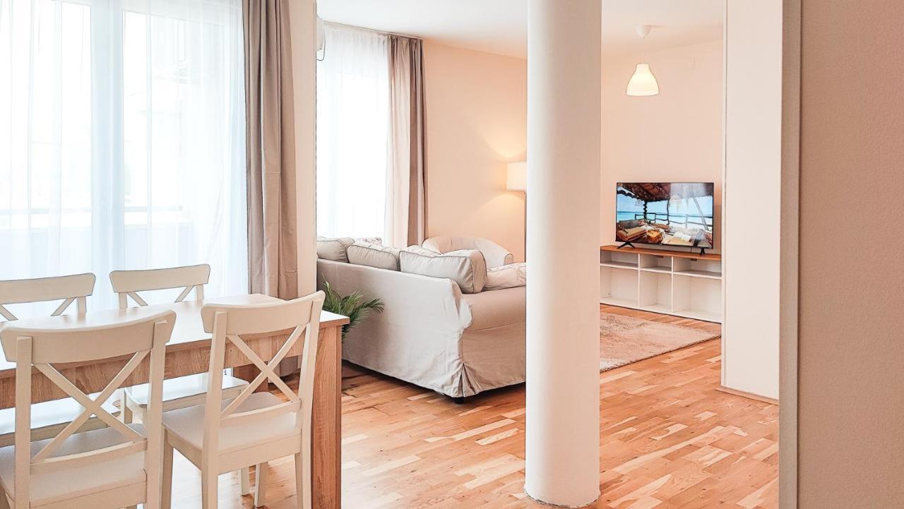 Filinhome Papa Suite 5 Novi Sad Eksteriør billede